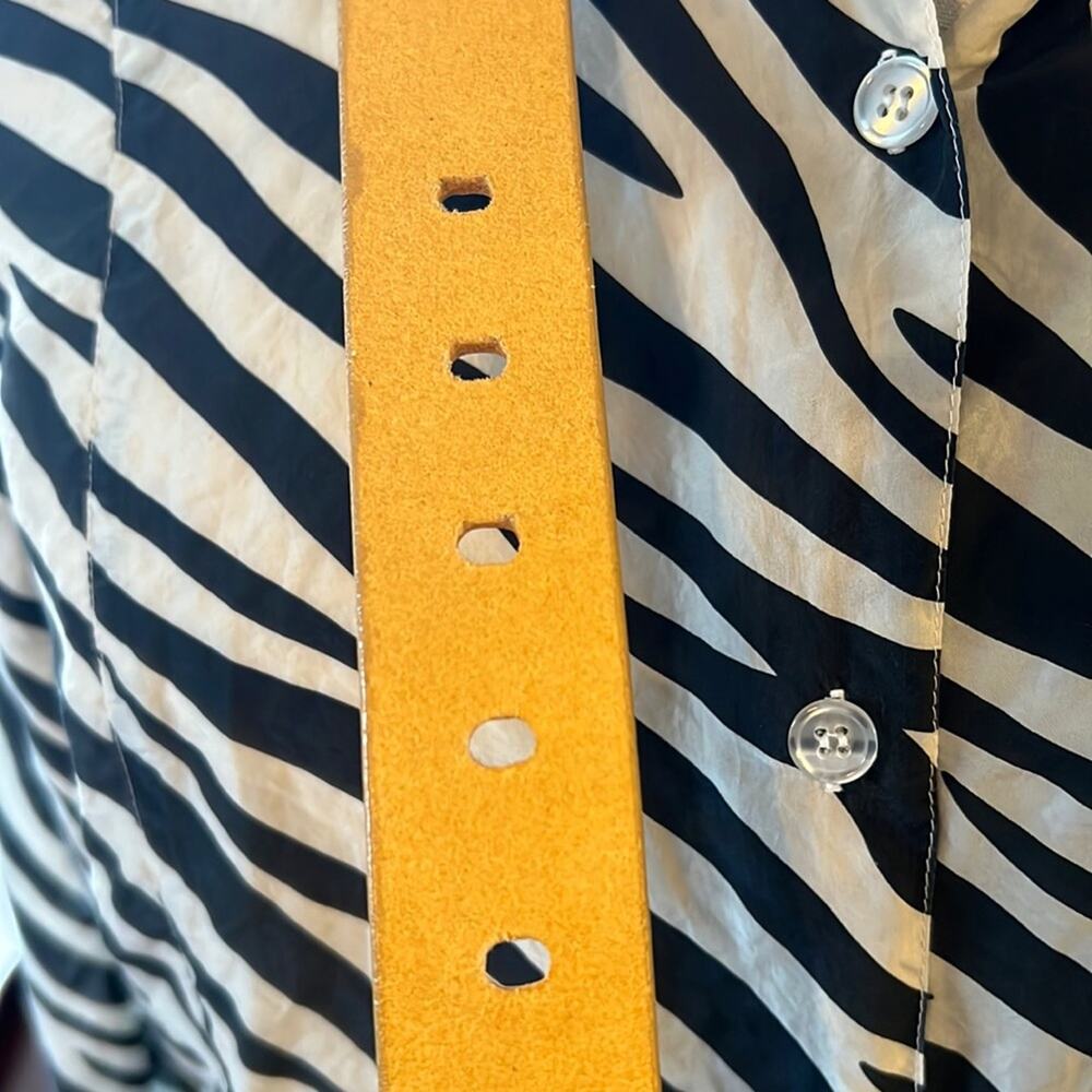 Kenneth Cole genuine Italian leather yellow gold waist belt with branded tag L - Picture 4 of 8